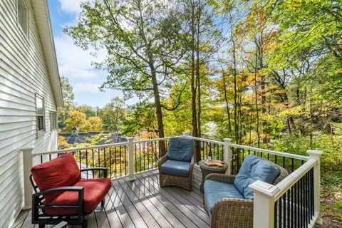 $425,000 | 109 Mountain Road, Ridgefield, CT 06877