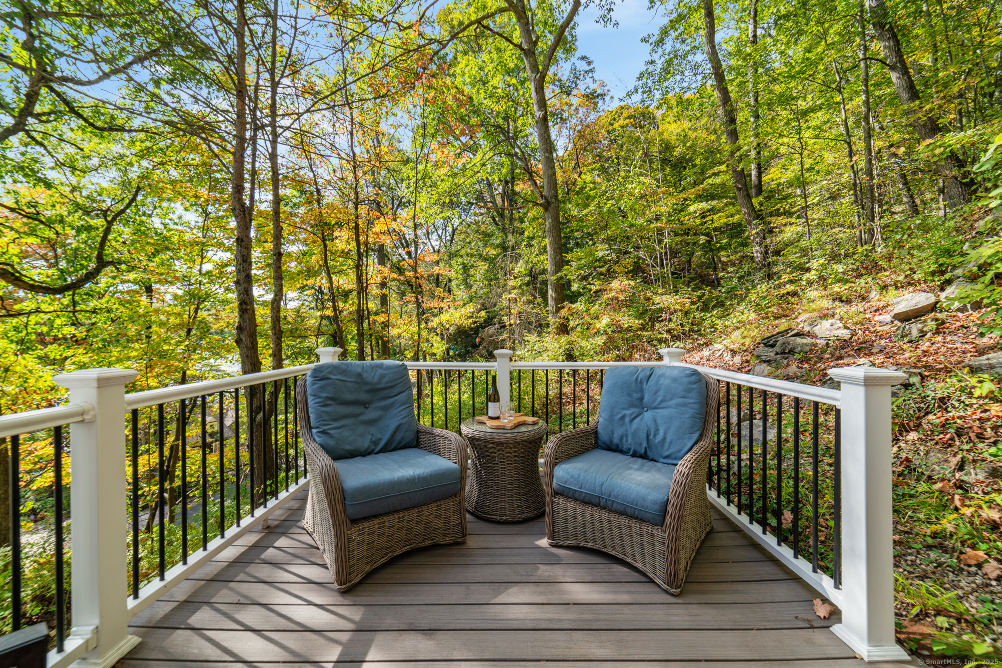 109 Mountain Road Ridgefield, CT 06877 - Photo 14 of 18