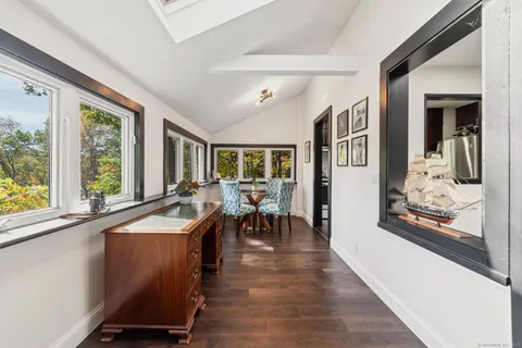 $425,000 | 109 Mountain Road, Ridgefield, CT 06877