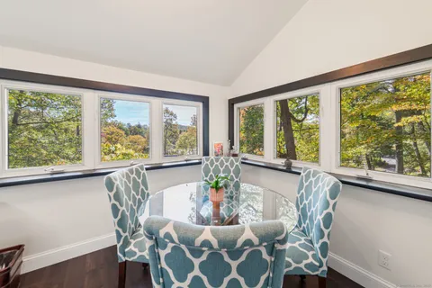 $425,000 | 109 Mountain Road, Ridgefield, CT 06877