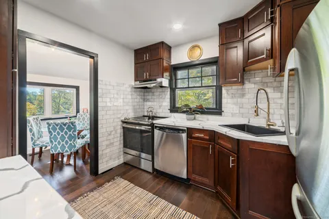 $425,000 | 109 Mountain Road, Ridgefield, CT 06877