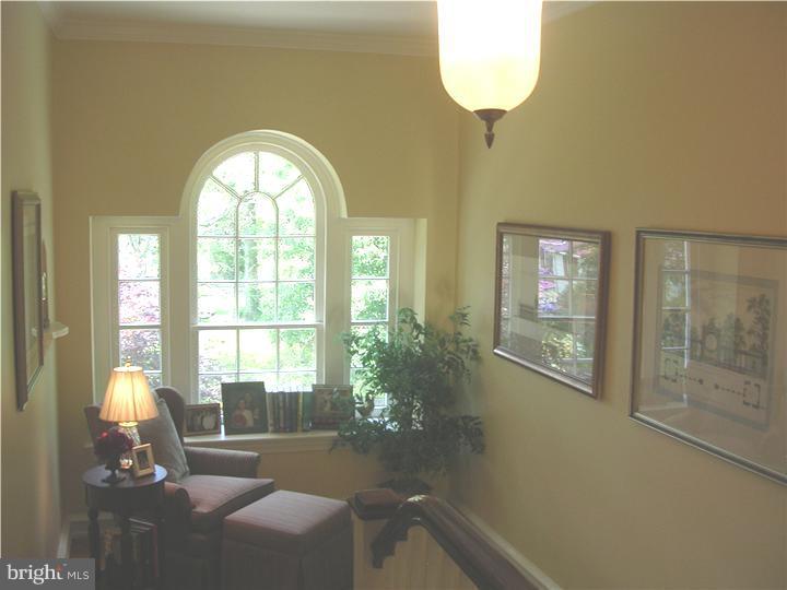 103 Stratford Road Wallingford, PA 19086 - Photo 11 of 25 Hallway