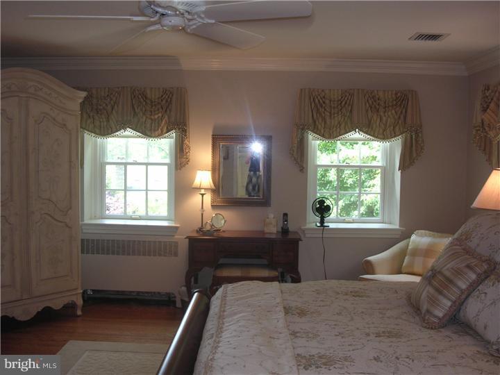 103 Stratford Road Wallingford, PA 19086 - Photo 18 of 25 Bedroom - Main