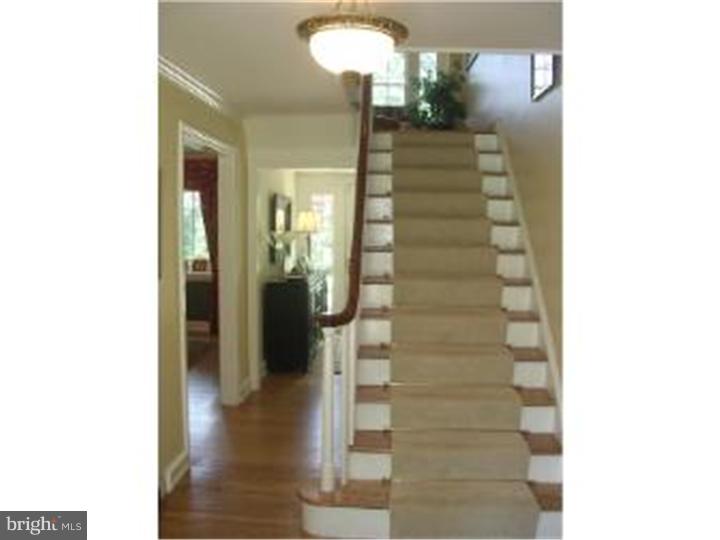 103 Stratford Road Wallingford, PA 19086 - Photo 10 of 25