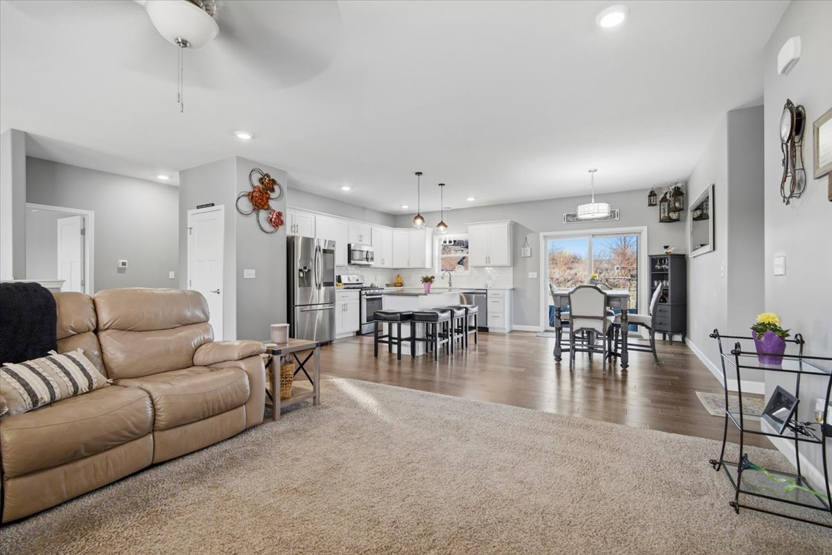 500 Raef Road Downs, IL 61736 - Photo 12 of 46