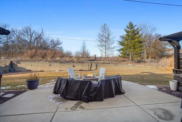 $449,900 | 500 Raef Road, Downs, IL 61736