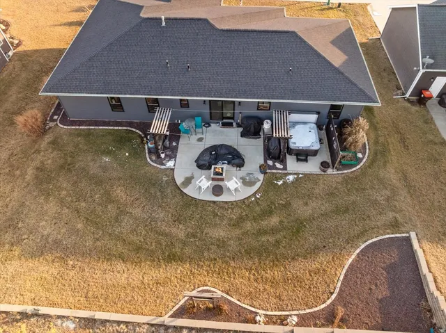 $449,900 | 500 Raef Road, Downs, IL 61736