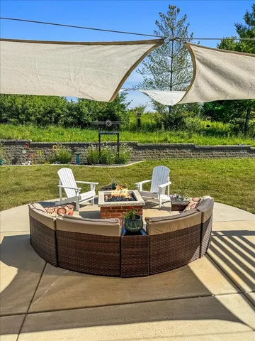 $449,900 | 500 Raef Road, Downs, IL 61736