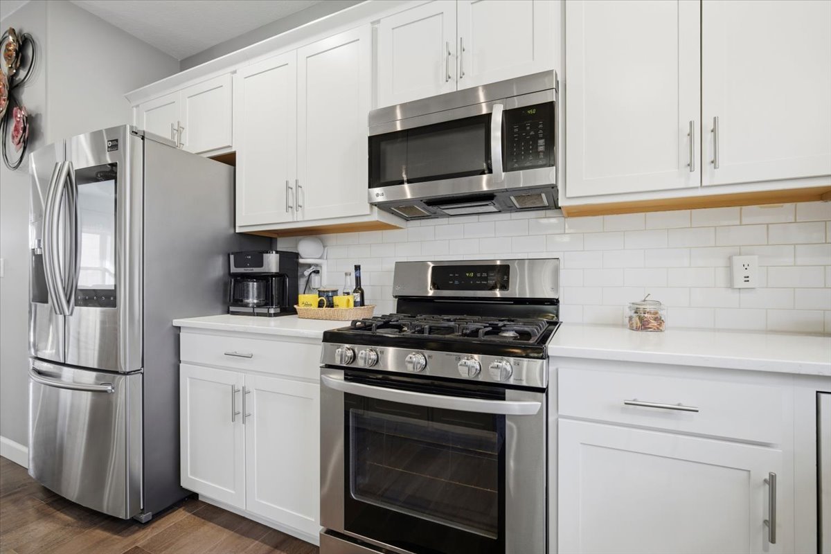 500 Raef Road Downs, IL 61736 - Photo 6 of 46