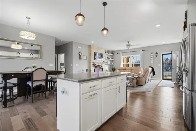 $449,900 | 500 Raef Road, Downs, IL 61736