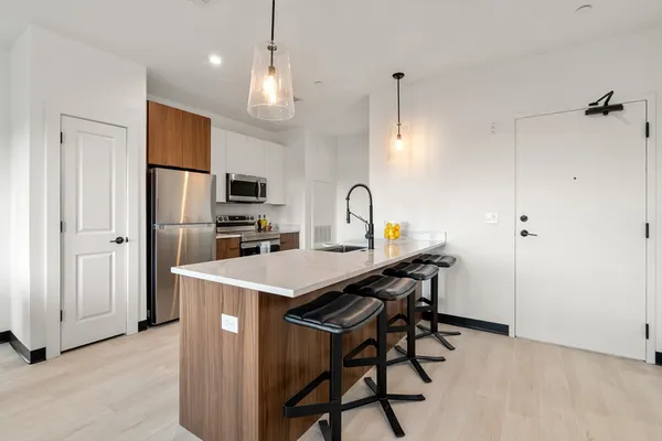 $2,500 | 600 Broadway, Unit 411, Chelsea, MA 02150