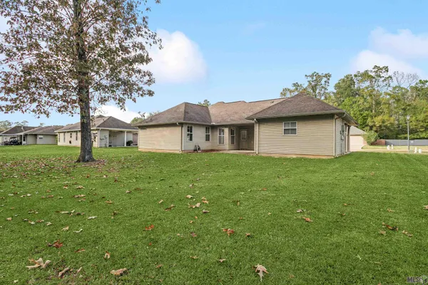 $265,000 | 18526 South Brookfield Drive, Ponchatoula, LA 70454