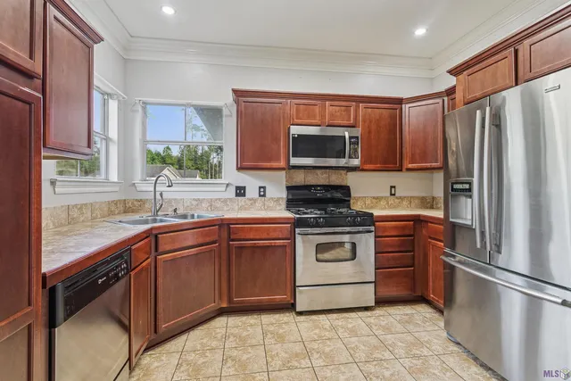 $265,000 | 18526 South Brookfield Drive, Ponchatoula, LA 70454