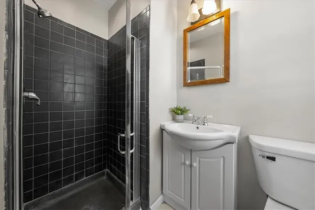 $330,000 | 10116 West 52nd Terrace, Merriam, KS 66203