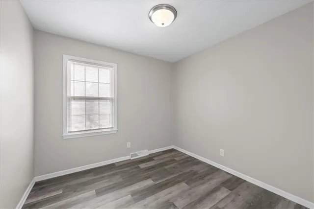 $330,000 | 10116 West 52nd Terrace, Merriam, KS 66203