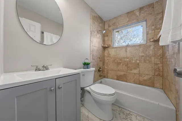 $330,000 | 10116 West 52nd Terrace, Merriam, KS 66203