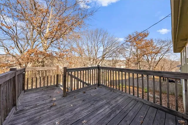 $330,000 | 10116 West 52nd Terrace, Merriam, KS 66203