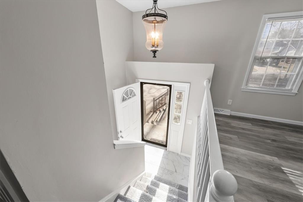 10116 West 52nd Terrace Merriam, KS 66203 - Photo 9 of 32