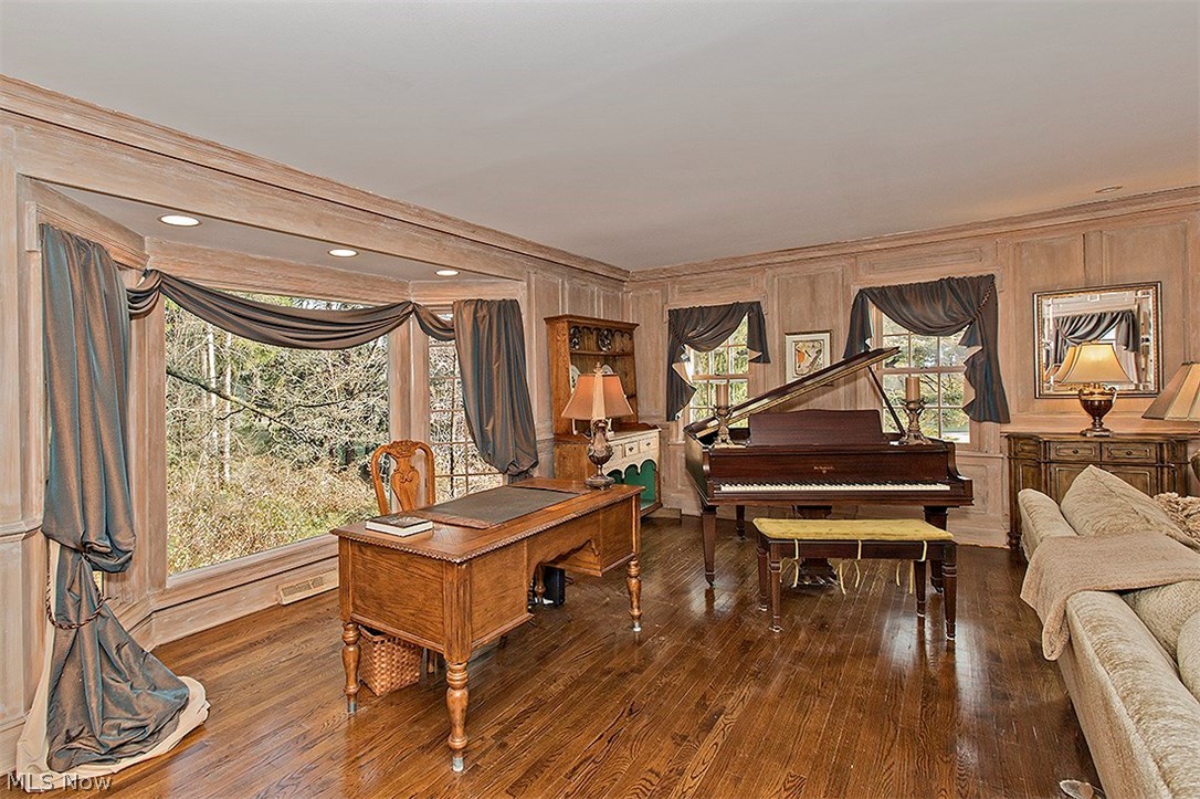 4250 Lander Road Orange, OH 44022 - Photo 6 of 25 Gallery Image 6
