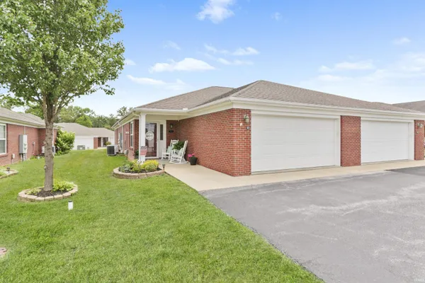 $259,900 | 7421 Brycen Lane, Evansville, IN 47725