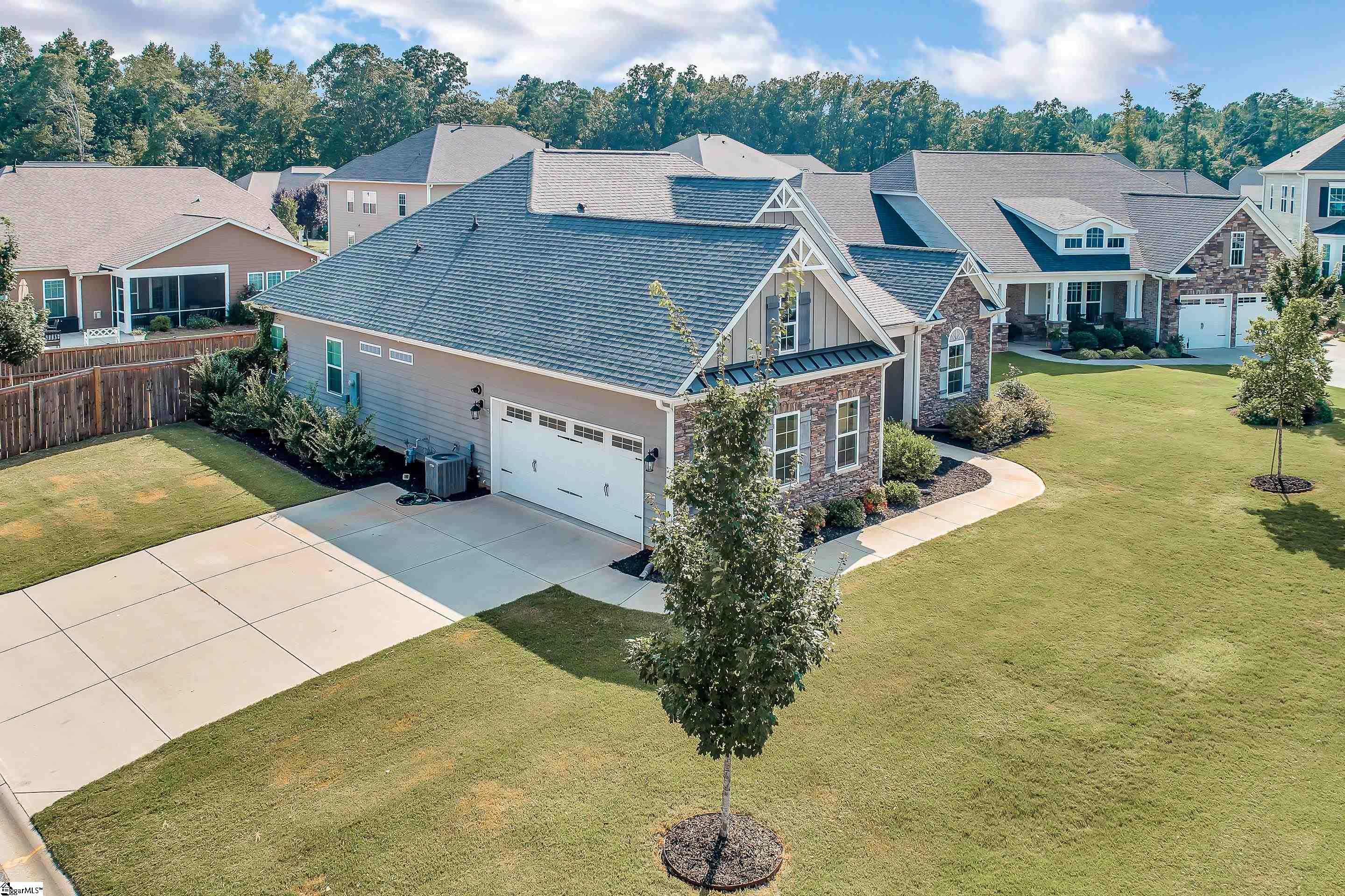 701 Angus Court Fountain Inn, SC 29644 - Photo 2 of 36 Gallery Image 2