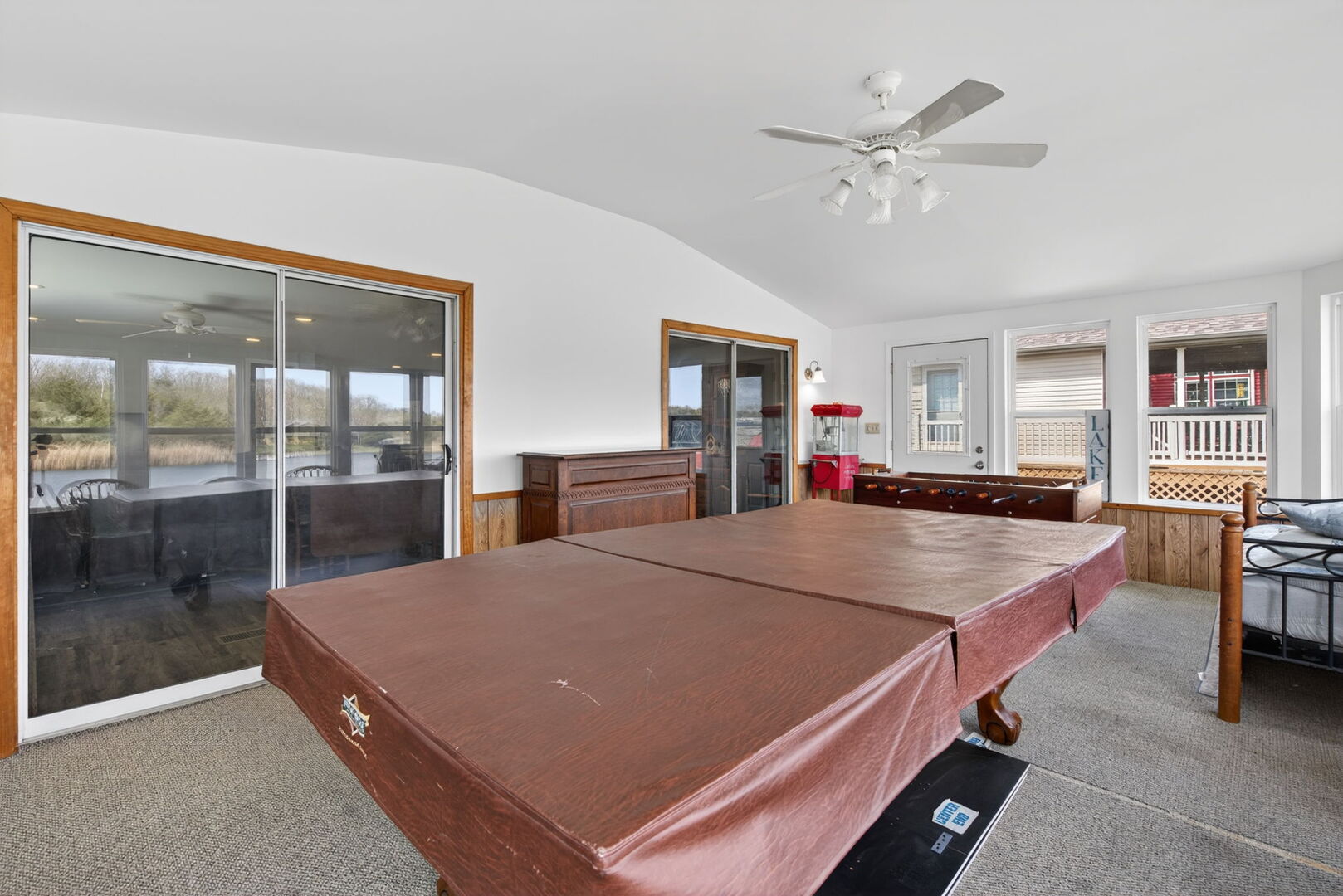 18530 West 3000 N Road, Unit 173 173 Reddick, IL 60961 - Photo 24 of 39 a bed room with a bed and dresser