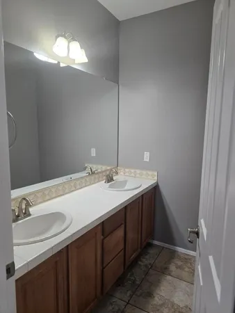 $2,400 | 5309 West Beautiful Lane, Laveen, AZ 85339