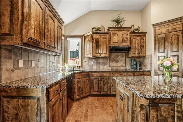 $525,000 | 5339 McCormick Drive, Shawnee, KS 66226