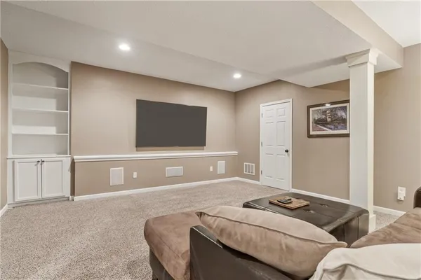 $525,000 | 5339 McCormick Drive, Shawnee, KS 66226