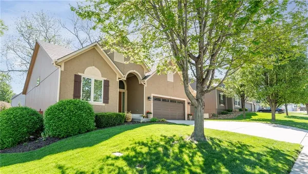 $525,000 | 5339 McCormick Drive, Shawnee, KS 66226