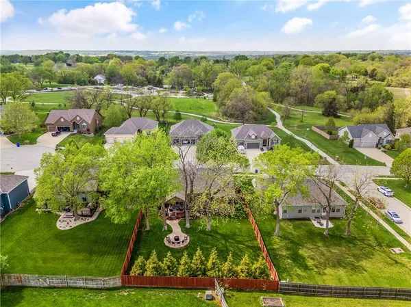 $525,000 | 5339 McCormick Drive, Shawnee, KS 66226