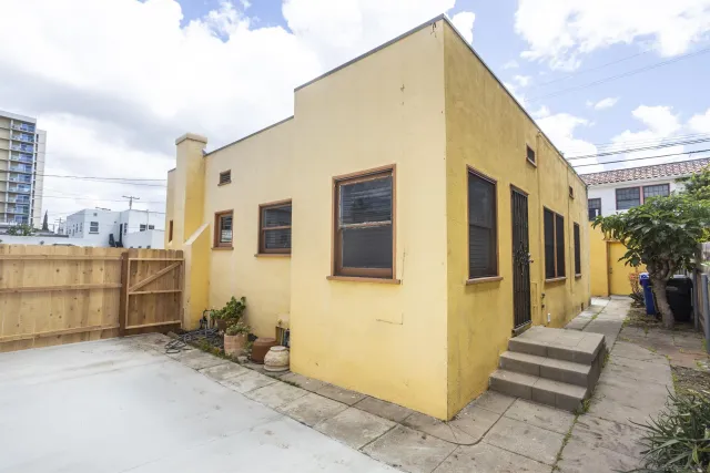 a view of a house with a outdoor space