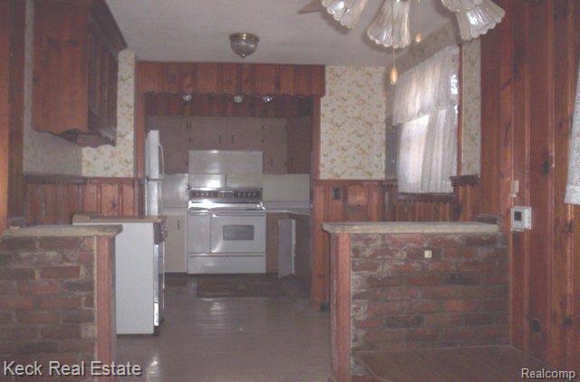 9635 Beech Daly Road Taylor, MI 48180 - Photo 5 of 6 9635 Beech Daly (7).jpg