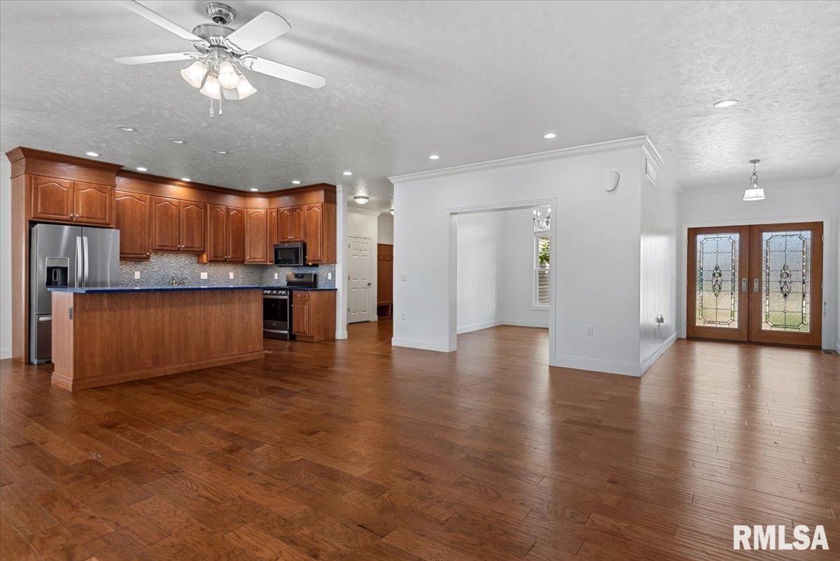 3516 Fernwood Drive Springfield, IL 62711 - Photo 10 of 68