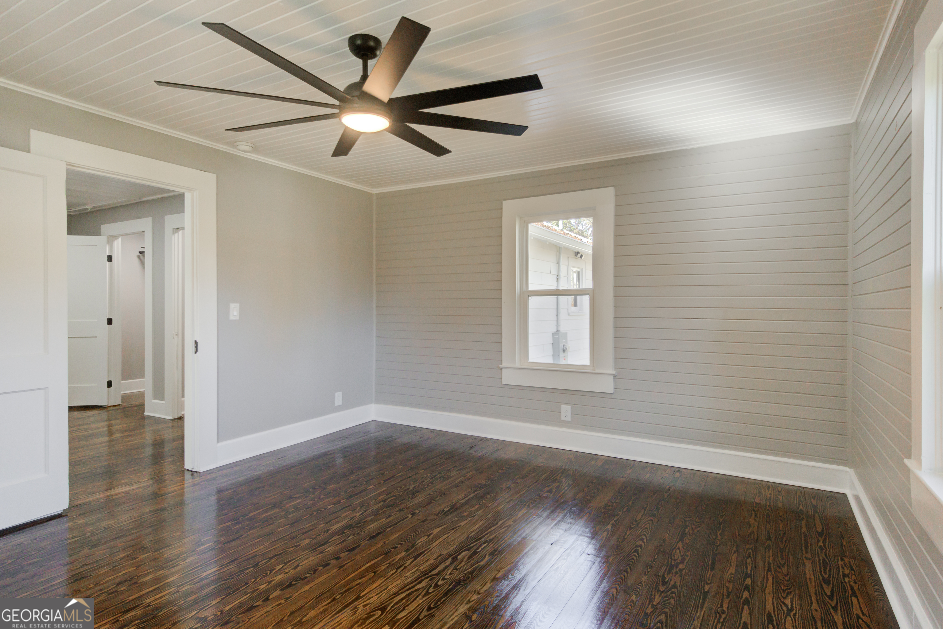 270 Victoria Street Commerce, GA 30529 - Photo 5 of 26