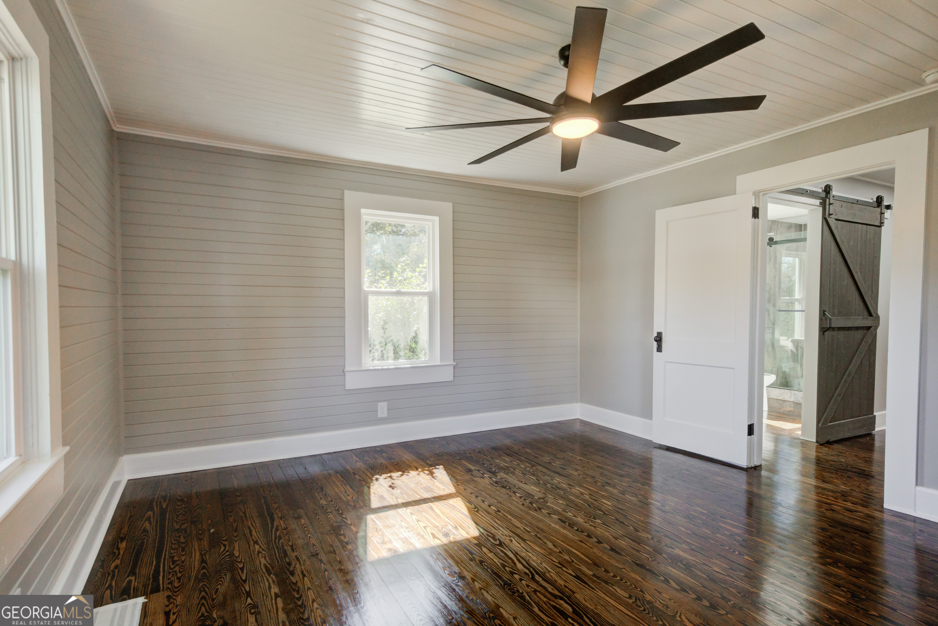 270 Victoria Street Commerce, GA 30529 - Photo 10 of 26