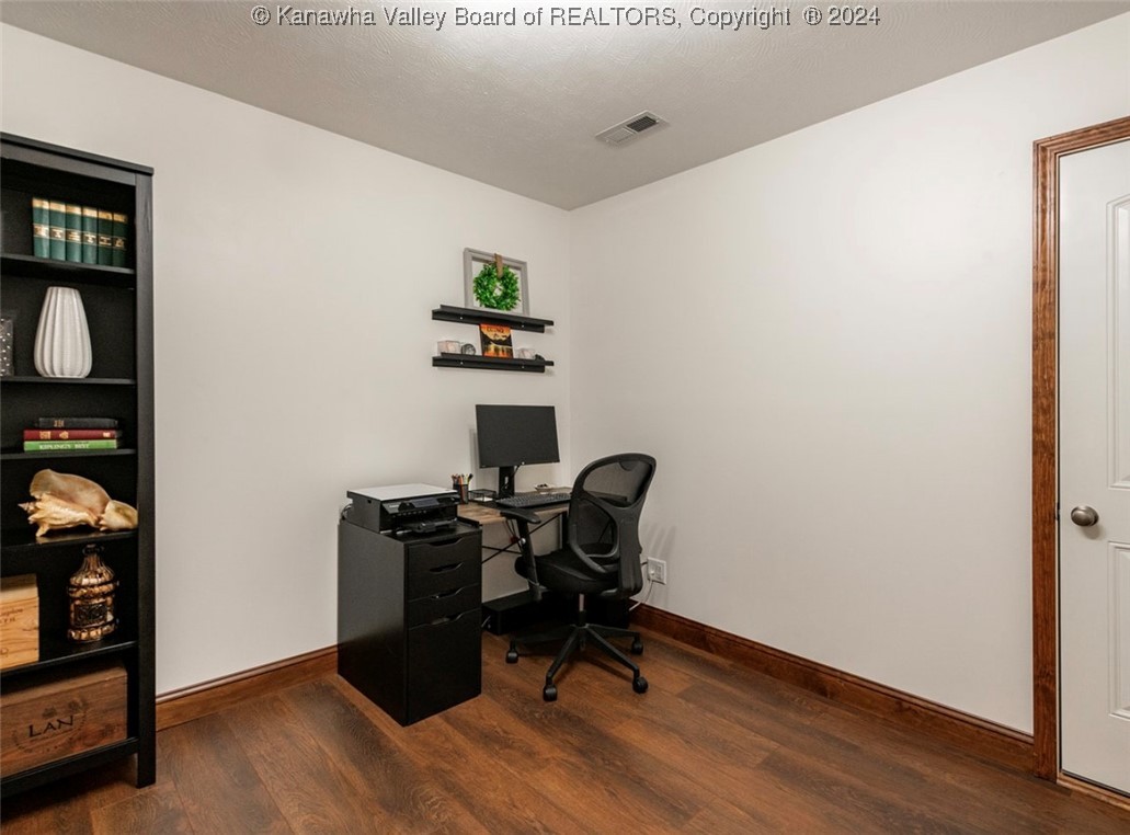 203 Killarney Road Winfield, WV 25213 - Photo 21 of 31 Gallery Image 21