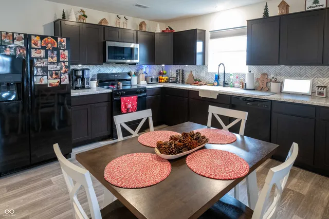 $325,000 | 1195 Andromeda Drive, Franklin, IN 46131