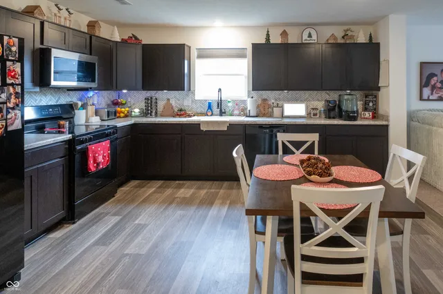 $325,000 | 1195 Andromeda Drive, Franklin, IN 46131