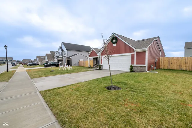 $325,000 | 1195 Andromeda Drive, Franklin, IN 46131