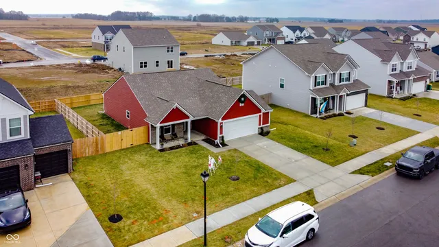 $325,000 | 1195 Andromeda Drive, Franklin, IN 46131