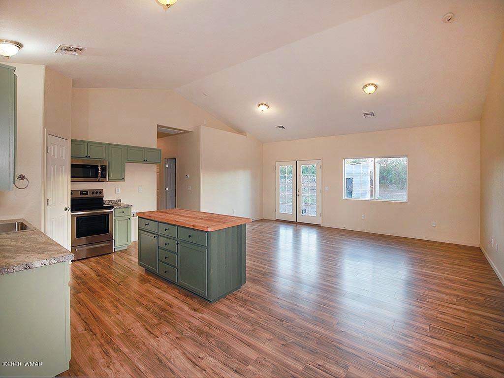 19 County Road 3139 Vernon, AZ 85940 - Photo 5 of 20