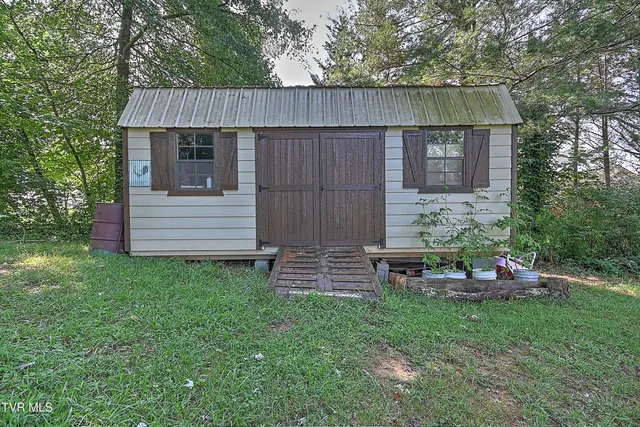 $414,900 | 3155 Erwin Highway, Afton, TN 37616