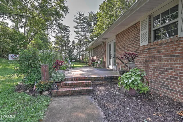 $414,900 | 3155 Erwin Highway, Afton, TN 37616