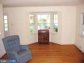 21 Whitemarsh Road Ardmore, PA 19003 - Photo 3 of 6