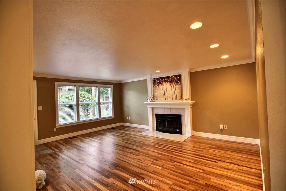 4616 Northeast 17th Street Renton, WA 98059 - Photo 8 of 17