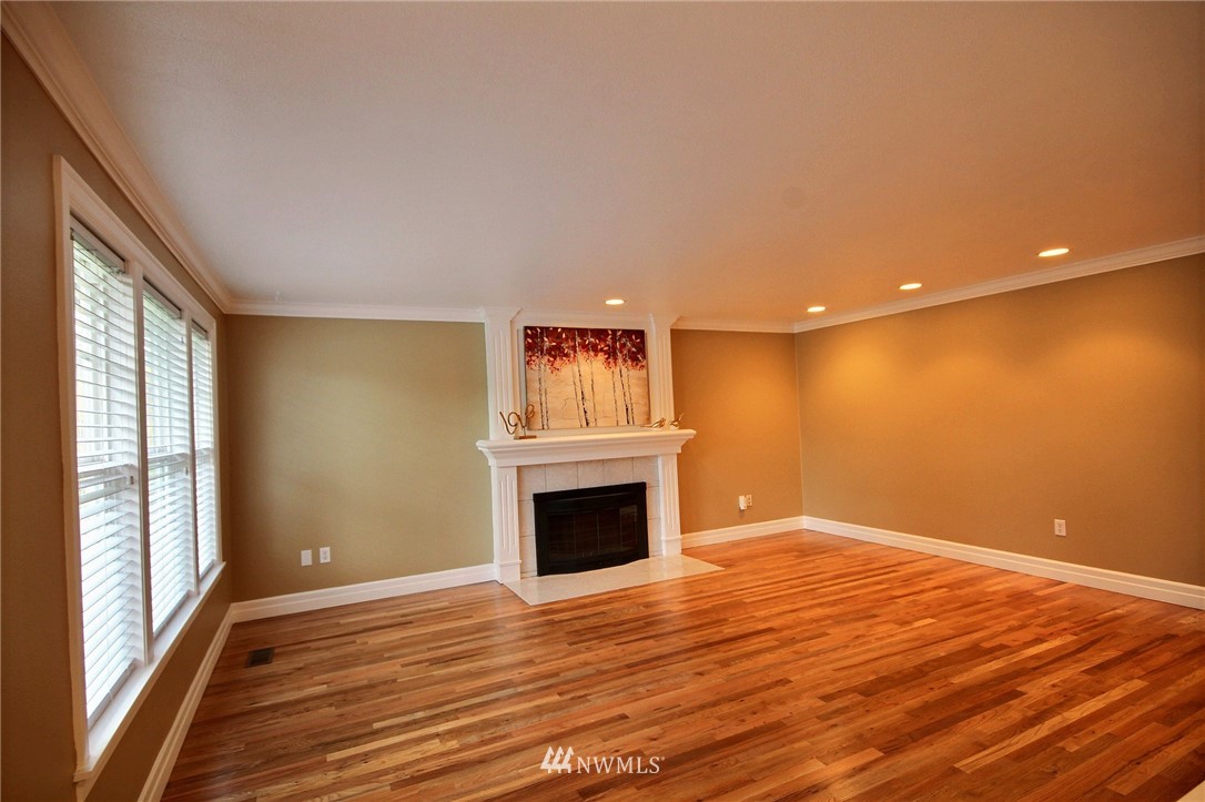 4616 Northeast 17th Street Renton, WA 98059 - Photo 10 of 17