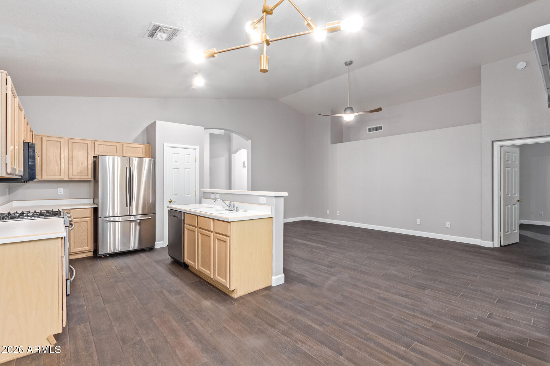 1004 West Beverly Lane Phoenix, AZ 85023 - Photo 15 of 40 13-Beverly