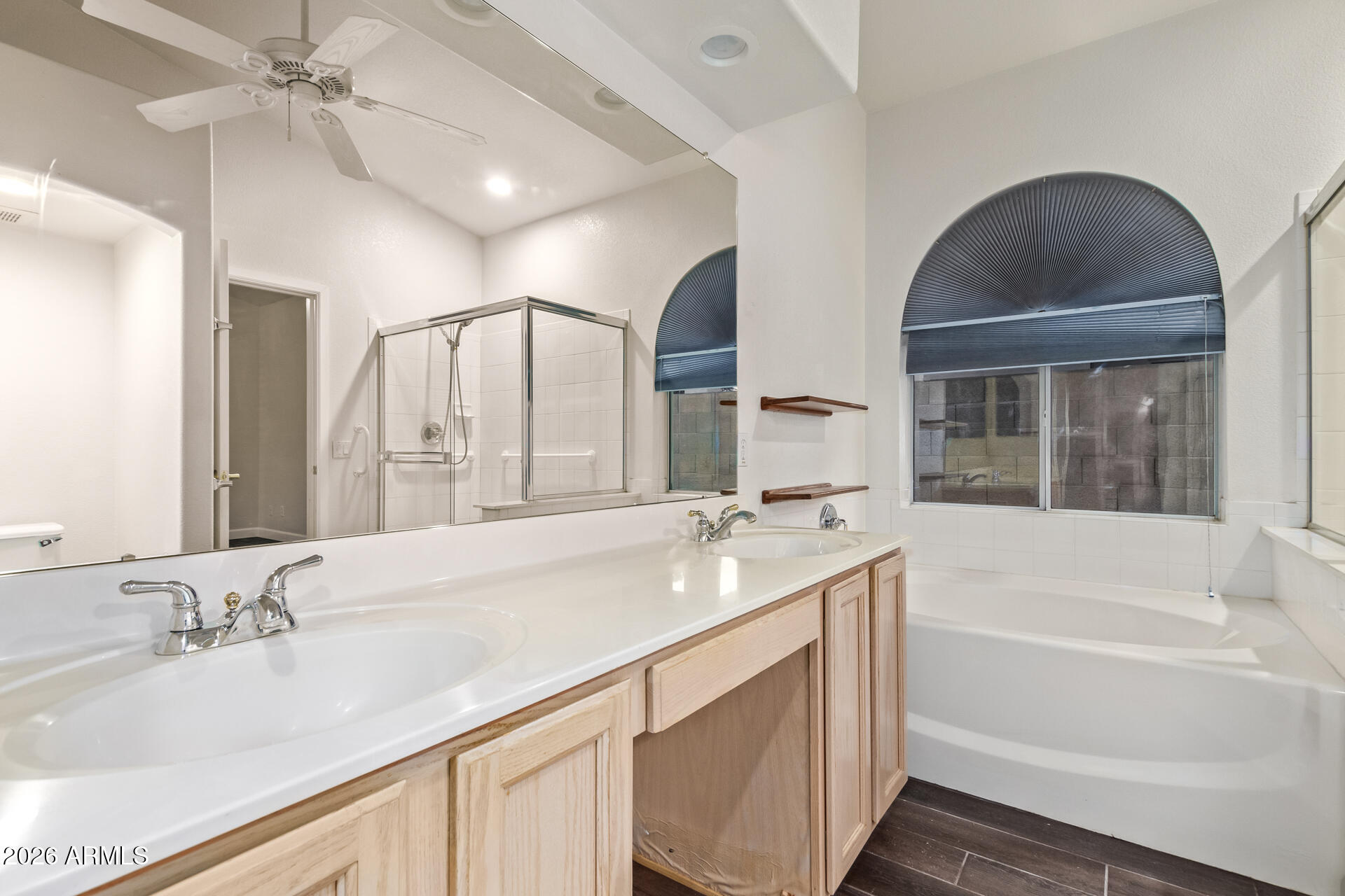 1004 West Beverly Lane Phoenix, AZ 85023 - Photo 25 of 40 23-Beverly