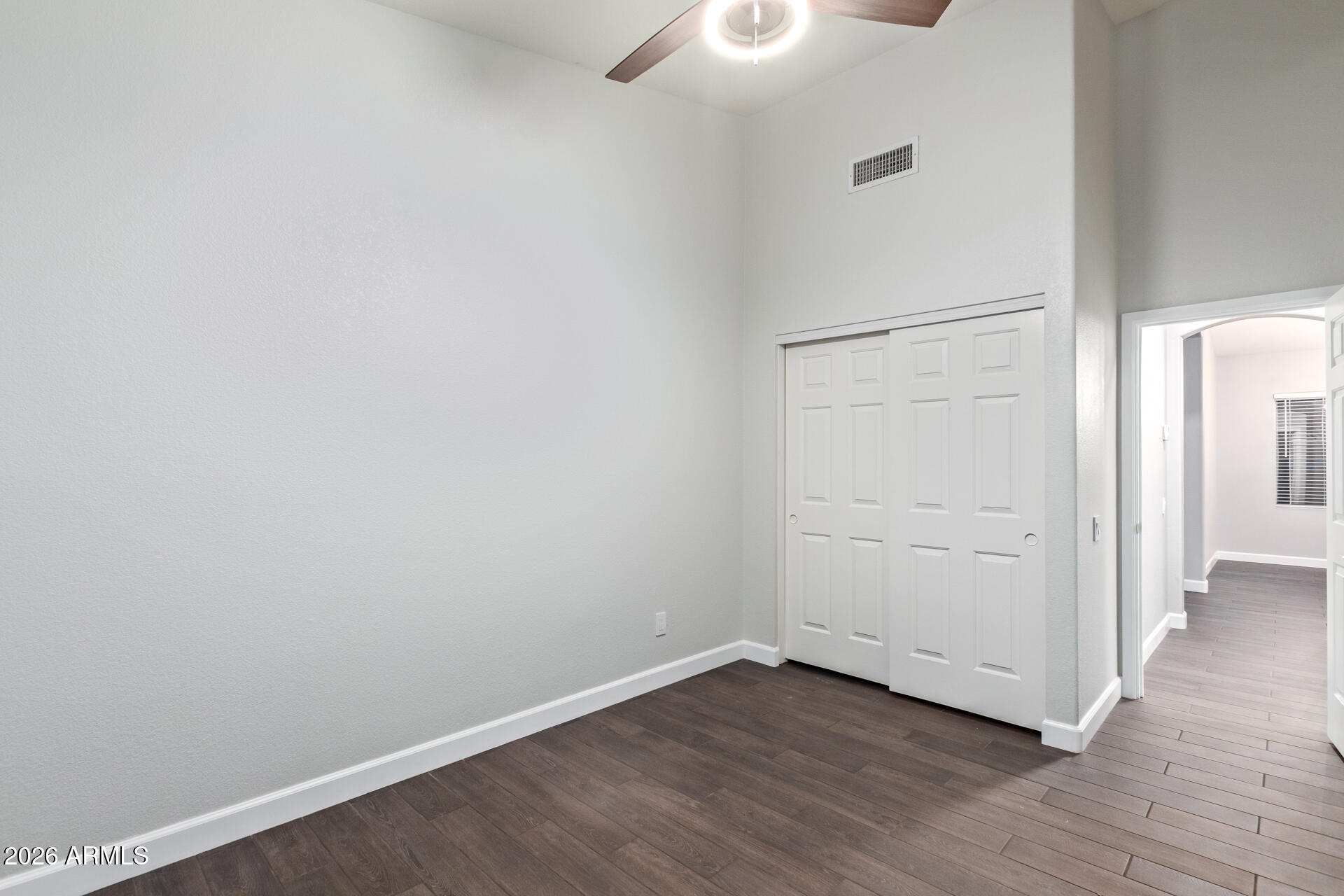 1004 West Beverly Lane Phoenix, AZ 85023 - Photo 9 of 40 33-Beverly